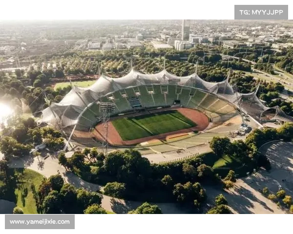 拜仁慕尼黑主场球场的五大独特魅力与设计特色分析 拜仁慕尼黑主场球场的五大独特魅力与设计特色分析